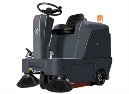 揚(yáng)子駕駛式掃地機(jī)有什么優(yōu)勢(shì)？